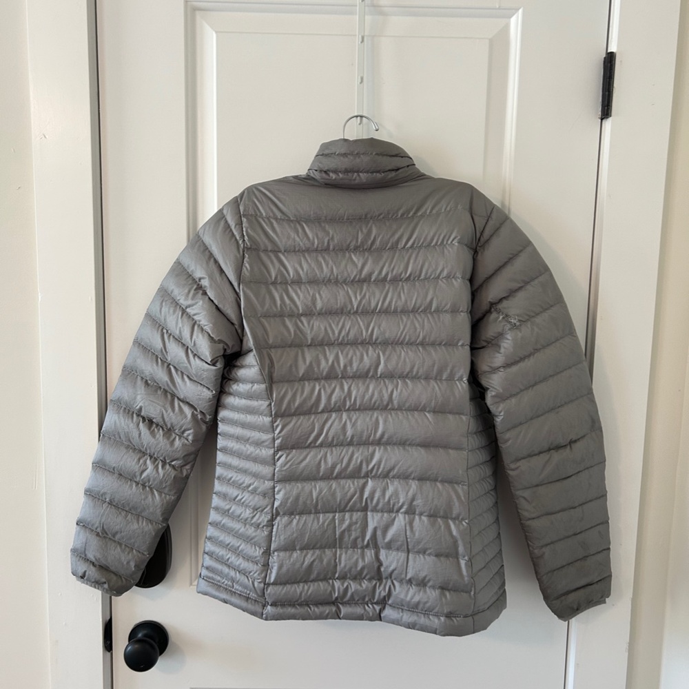 Women's Patagonia Down Sweater Jacket - Picture 2 of 8